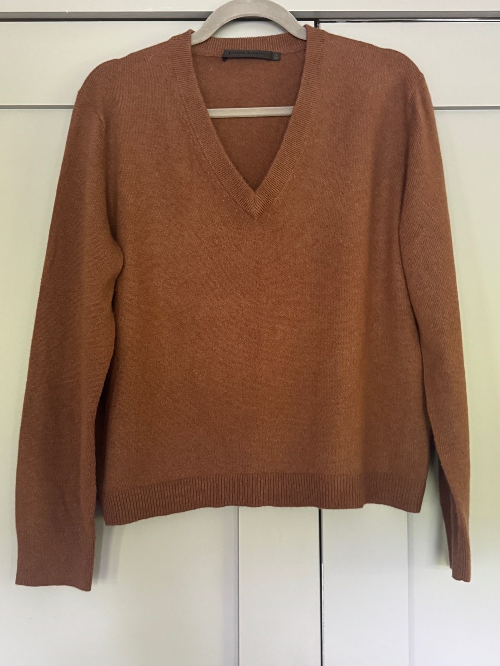 Jenni Kayne Flynn Cashmere V-neck Sweater